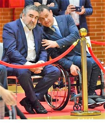 El ministro Rodríguez Uribes en el transcurso de la final, junto al presidente de la Federación de Deportistas con Discapacidad Física