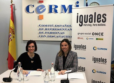 Villarino y Medina durante la renovación del acuerdo