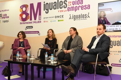 De izda. a dcha: Teresa Quirós, Patricia Sanz, Patricia Such e Íñigo Larraya
