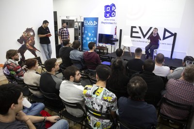 Imagen de un momento del taller sobre videojuegos accesibles realizado en Málaga