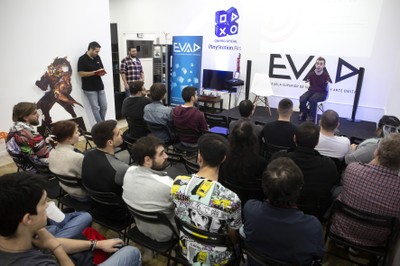 Imagen de un momento del taller sobre videojuegos accesibles realizado en Málaga