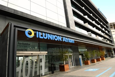 Fachada del Hotel Ilunion Atrium