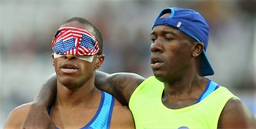 El campeón paralímpico David Brown y, a su derecha, Jerome Avery