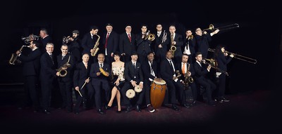 La big band al completo: Martínez Pan es el tercero por la derecha en la fila de abajo