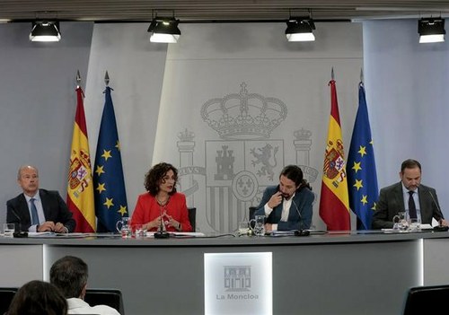 El vicepresidente Iglesias y los ministros Montero, Campo y Ábalos, en la rueda de prensa de presentación del proyecto de Ley