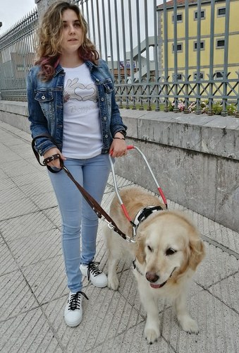 La asturiana Carmen López con unas zapatillas Timpers