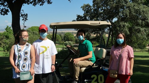 Participantes en el torneo de golf solidario