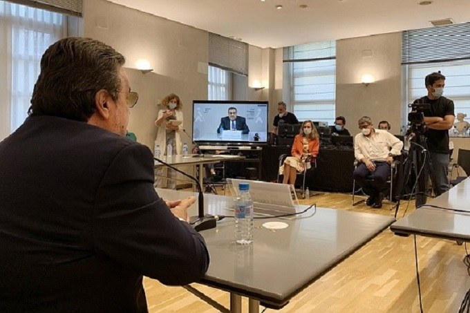 Un momento de la intervención de Miguel Carballeda en CCG, celebrado telemáticamente desde la sala de prensa del Consejo General de la ONCE