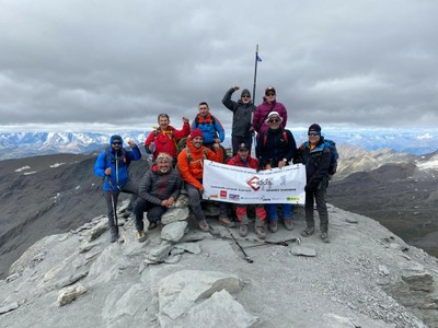 En el pico del Grande Sassière