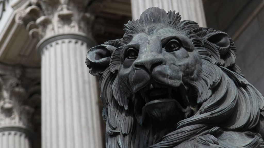 Cabeza de uno de los leones del Congreso de los Diputados
