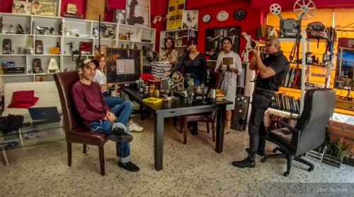 Meliveo junto al equipo de Kándale Films