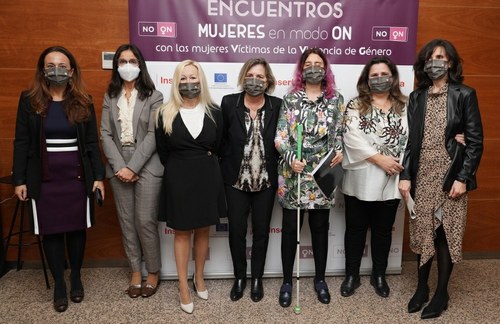 Mujeres participantes en el evento Mujeres en modo ON VG