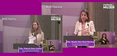 Patricia Sanz (a la izda.) y Noelia Vera (dcha.) en el acto de entrega de los distintivos
