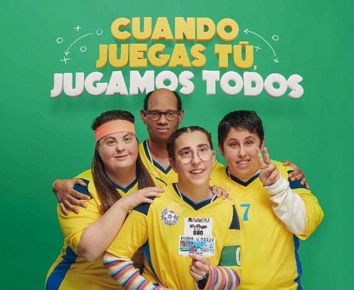 Diapositiva del Cartel de la campaña "Campeonas"