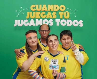 Diapositiva del Cartel de la campaña "Campeonas"