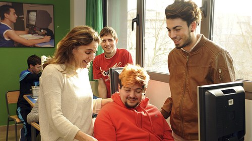 Jóvenes con discapacidad visual