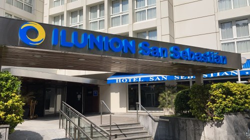 Entrada del nuevo hotel Ilunion en San Sebastián