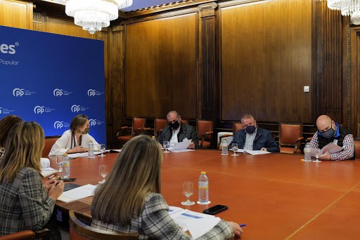 Reunión de la Directiva de la PTS