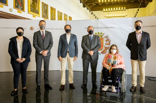 Reponsables del ayuntamiento y de las entidades participante en el consejo sectorial del proyecto, entre ellas el CERMI y la ONCE  en el acto informativo del proyecto