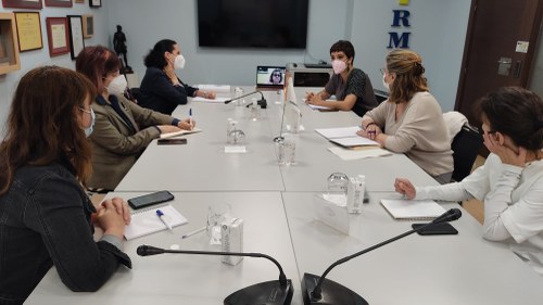 Momento de la reunión entre la FCM y el Instituto de las Mujeres
