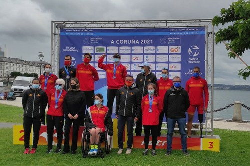 Equipo de triatletas españoles