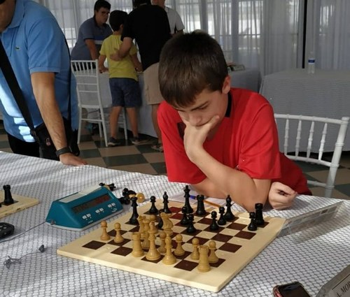 Aaron San Juan en competición