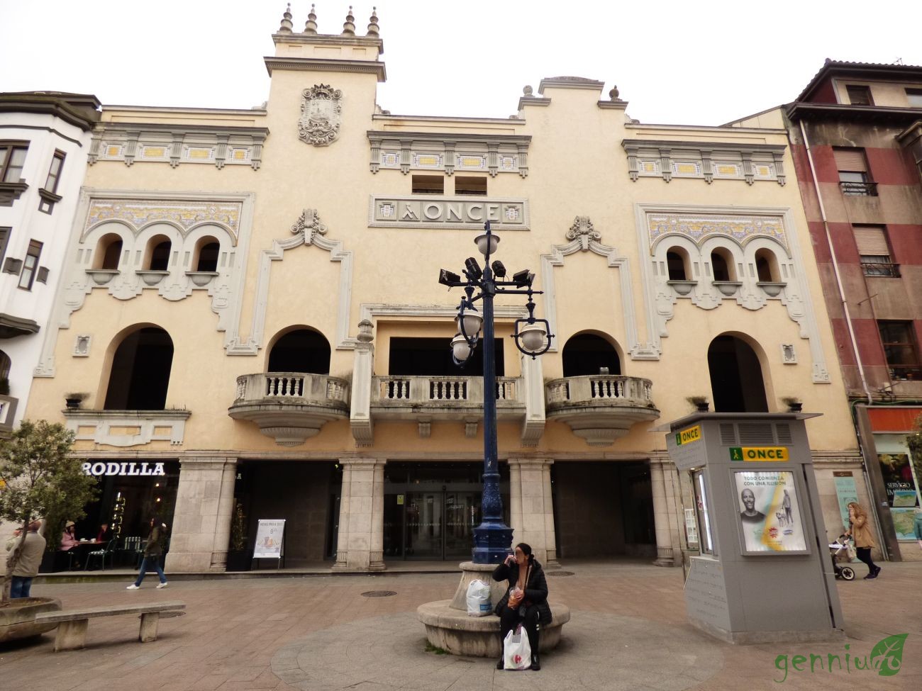 Fachada de la sede de la ONCE en Santander