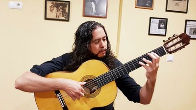 El guitarrista afiliado El Kuko