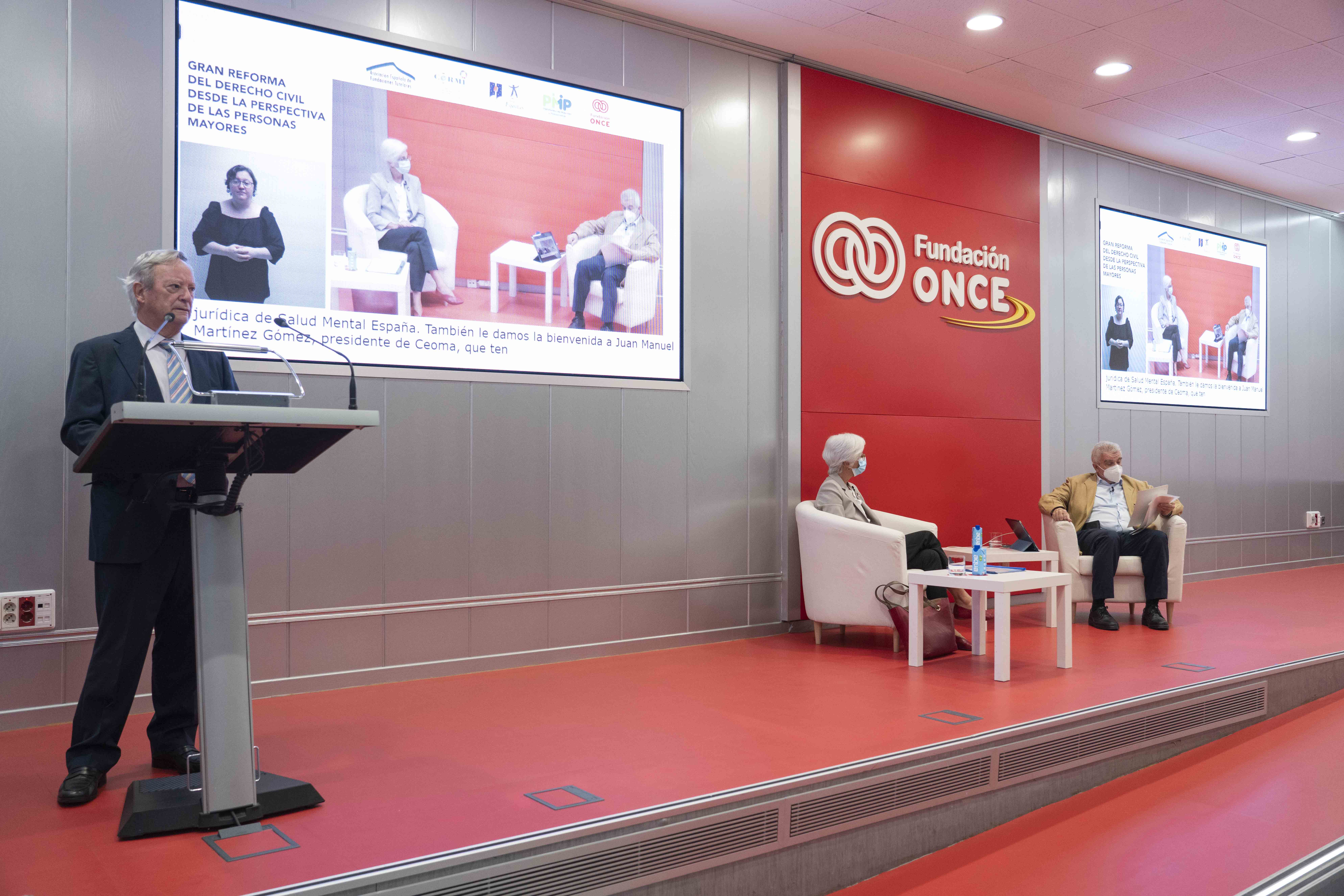 Otro momento del seminario de mayores celebrado en la sede de Fundación ONCE