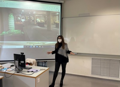 Mireia Rodríguez impartiendo la Masterclass