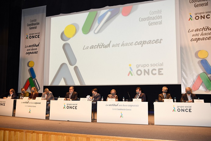 Momento de la intervención  de Miguel Carballeda en la mesa de clausura del CCG