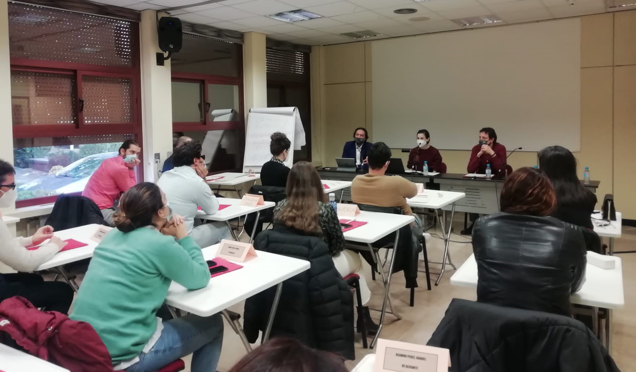 Una de las charlas realizadas durante la formación