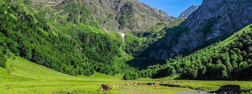 Panorámica del Valle de la Artilga de Lin en la zona pirenáica del Valle de Arán