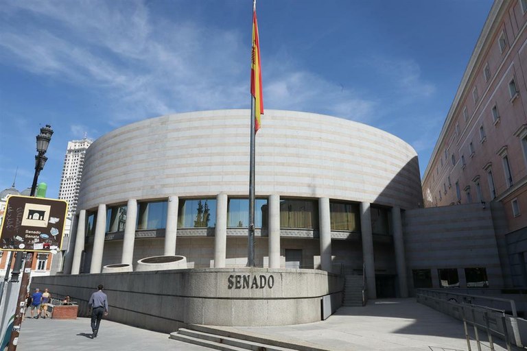 Fachada del edificio del Senado