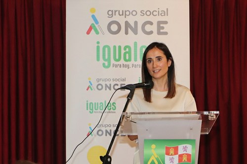 Esther Pérez durante su presentación