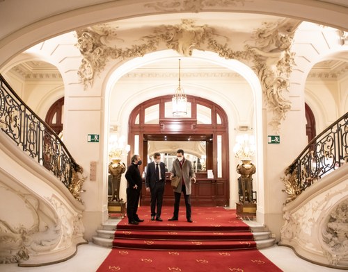 Entrada principal del Real Casino de Madrid