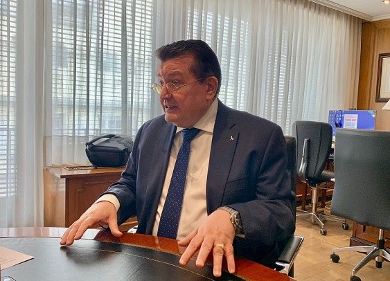 Ángel Sánchez durante la entrevista