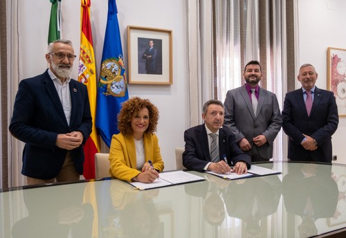 Momento de la firma del acuerdo