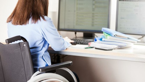 Trabajadora con discapacidad