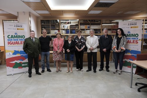 Foto de familia del Jurado Nacional