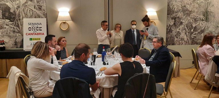 Comida de confraternidad del Día de la ONCE en Cantabria, con Imelda Fernández