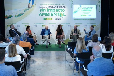 Panelistas del evento