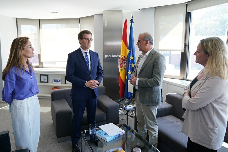 Reunió entre Feijóo y Poyato