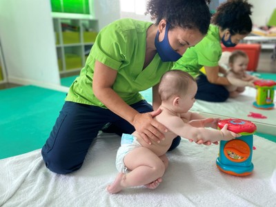 Lidia Parra en una sesión de fisioterapia