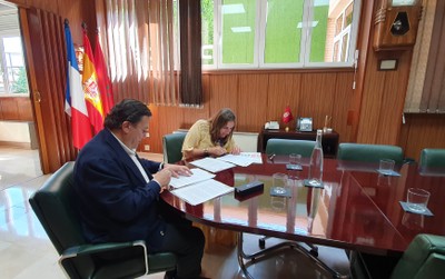Momento de la firma del convenio
