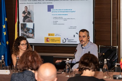 Profesionales de Ilunion Accesibilidad presentando el estudio
