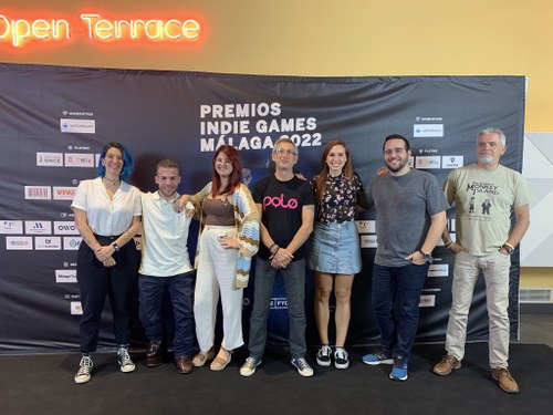 Foto de familia del jurado en la presentación de los videojuegos finalistas