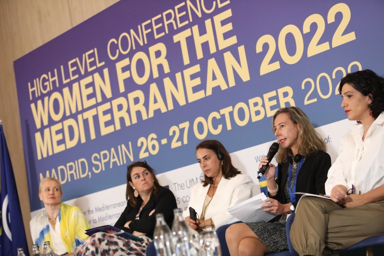 Momento de la intervención de Patricia Sanz en la conferencia