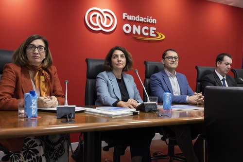 Mesa del acto de presentación del informe de Universidades