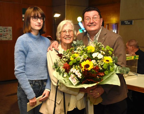 Rosario y Sade junto a Ángel Sánchez